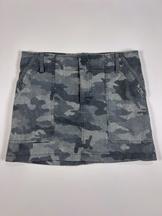 wild fable Dresses & Skirts - Wild Fable Gray Camo Denim Mini Skirt Size Small Elastic Back Casual Utility